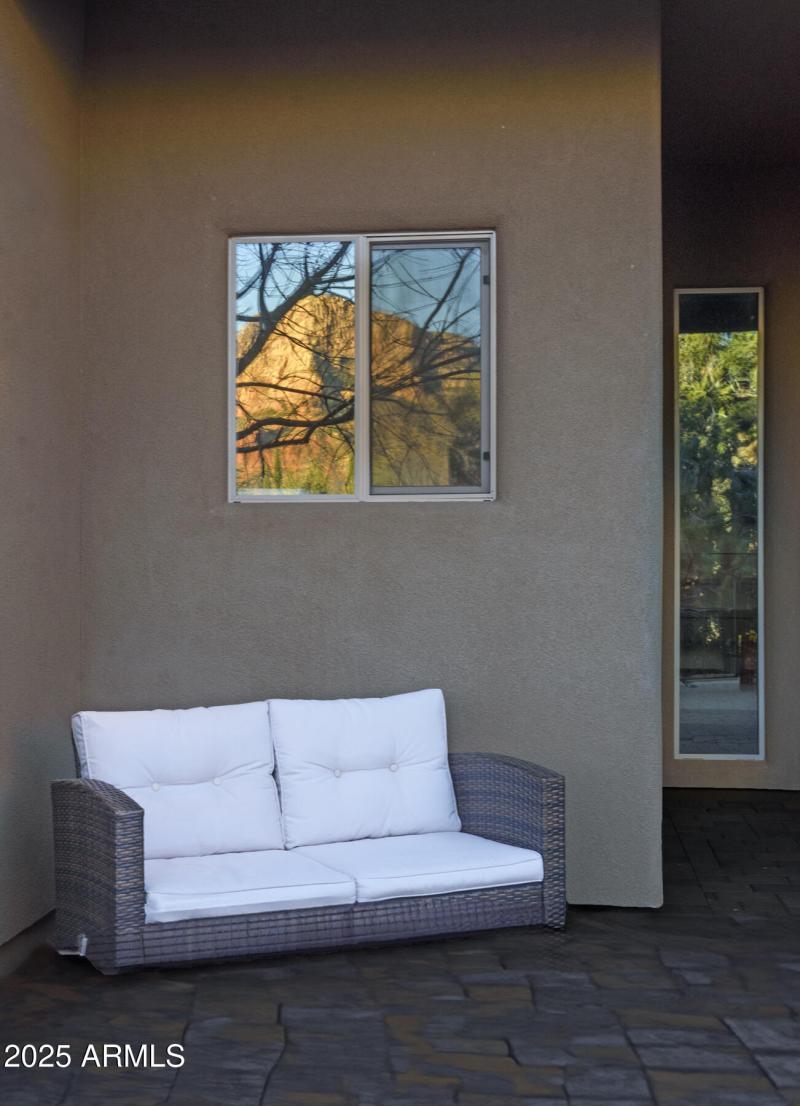 1 FRONT PORCH (1)