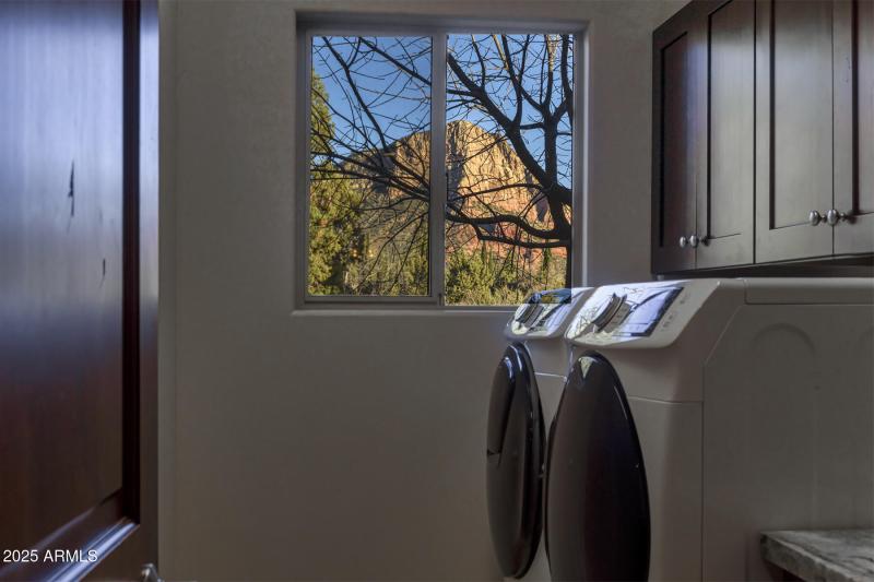 8 LAUNDRY MT VIEW (1)