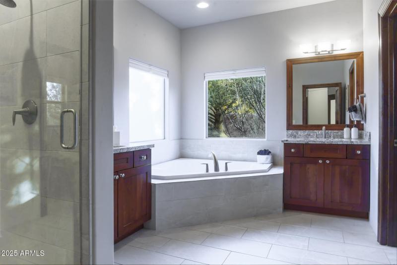 7 GUEST BATH_SHOWER (1)