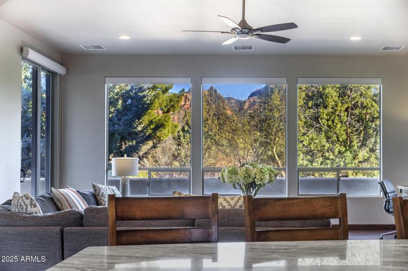 3 LIVING RM MT VIEW (1)