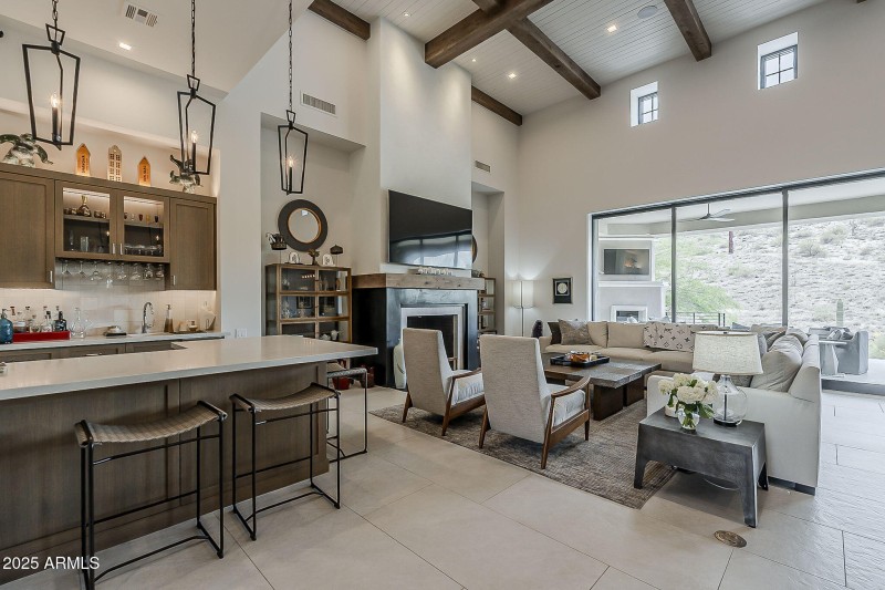 19-web-or-mls-Sunset Vista-9