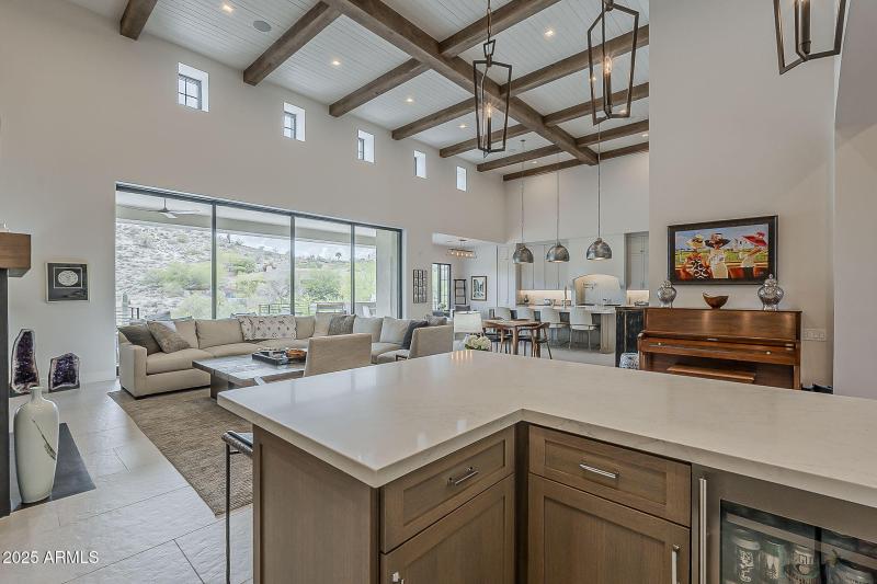 29-web-or-mls-Sunset Vista-19