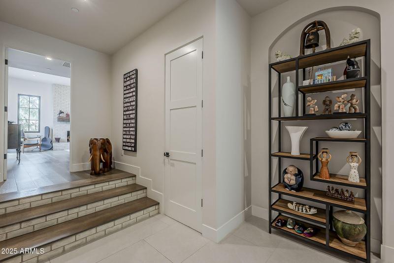 42-web-or-mls-Sunset Vista-32