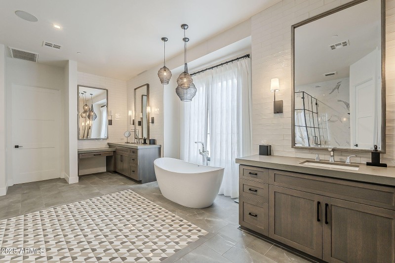 51-web-or-mls-Sunset Vista-41