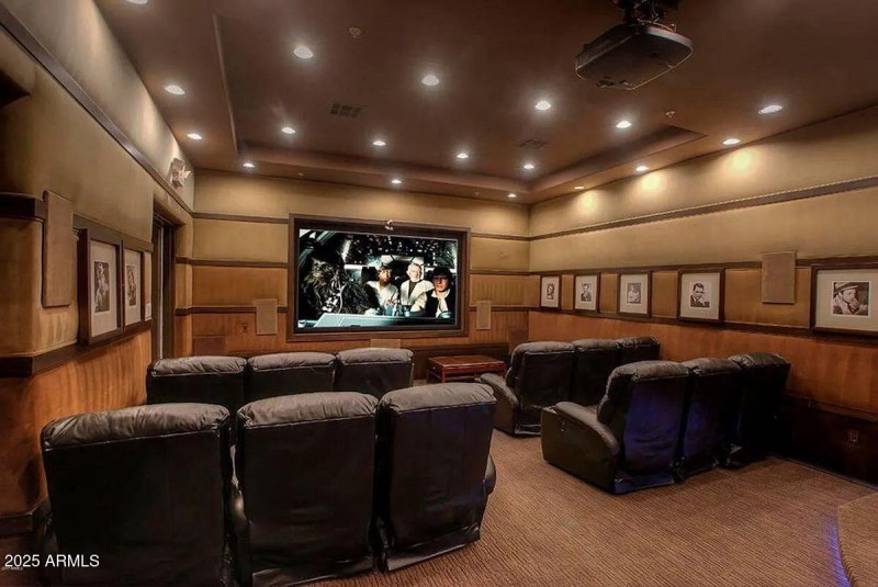 community movie theater