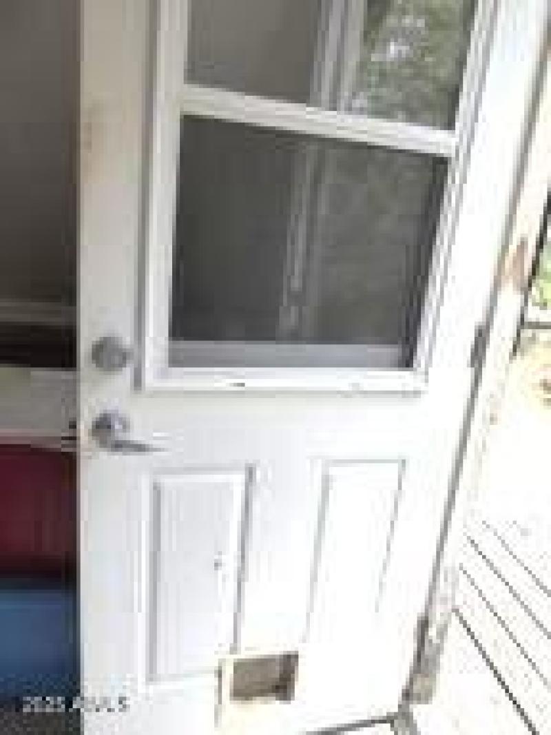 Log Hm 2nd Floor Ext Door