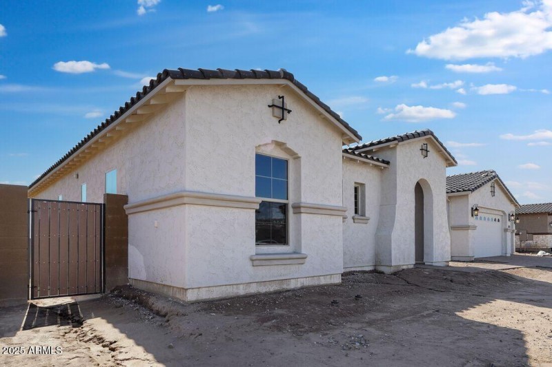 20479 E Calle De Flores ~ Ready Now!
