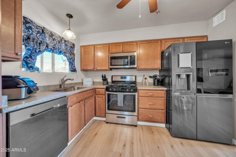 10614 N 103rd Ave-10