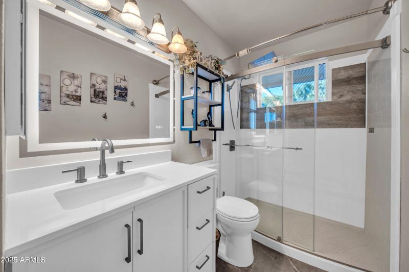 10614 N 103rd Ave-15