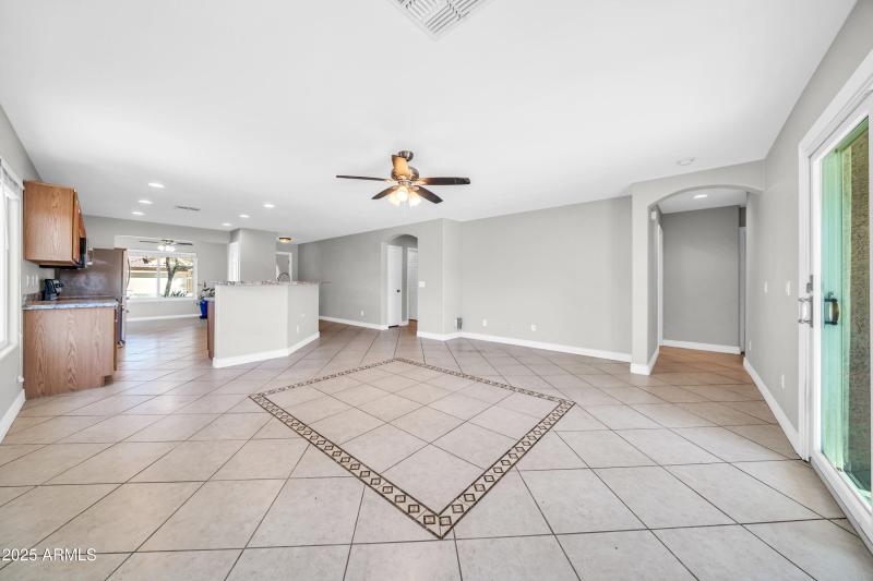 16219 W Yucatan Dr-9