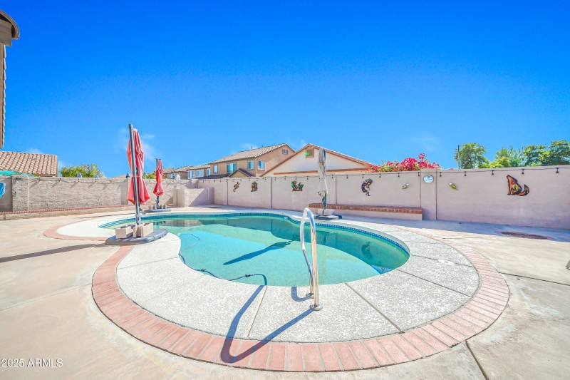 16219 W Yucatan Dr-36