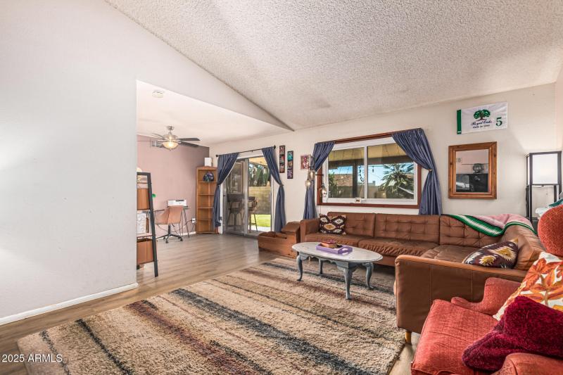 Bonus area off main LR