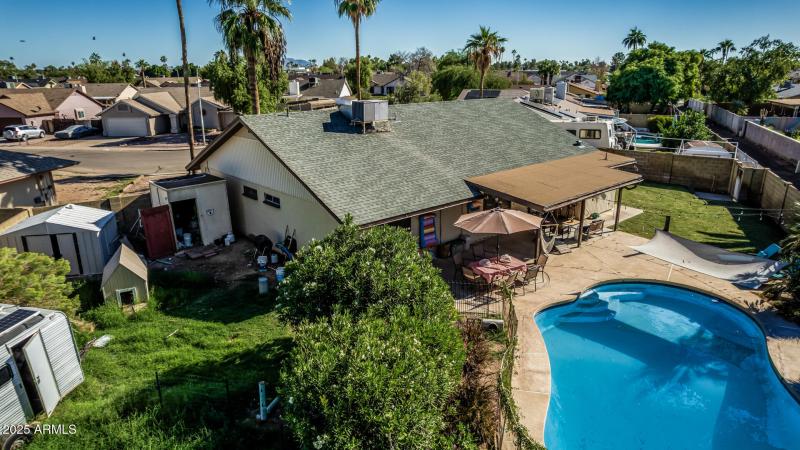 Diving pool, huge lot