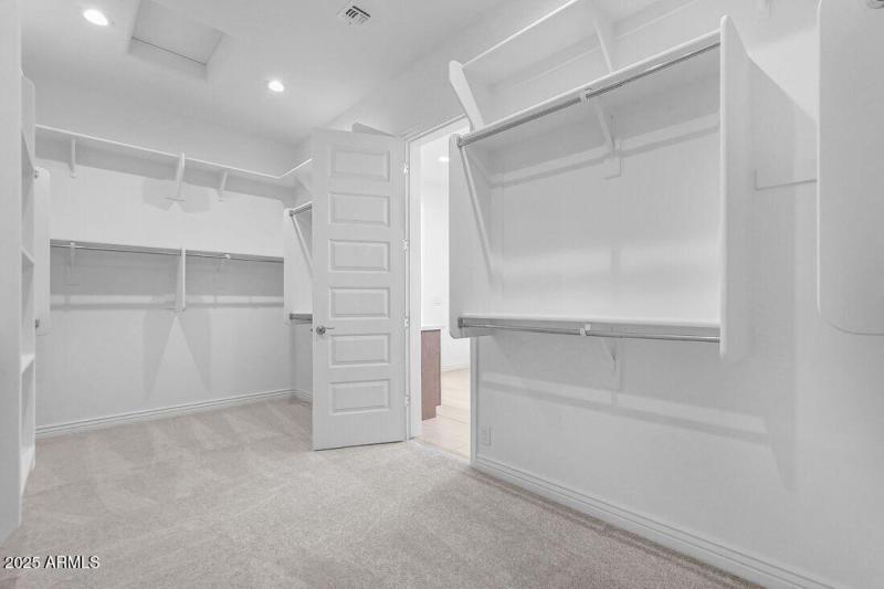 7632 W Remuda Drive ~ Ready Now!