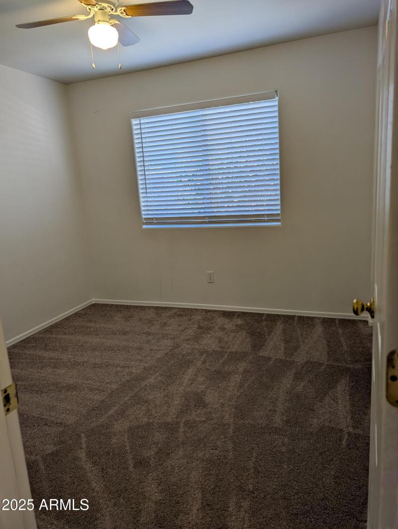 PXL_20251025_190511727