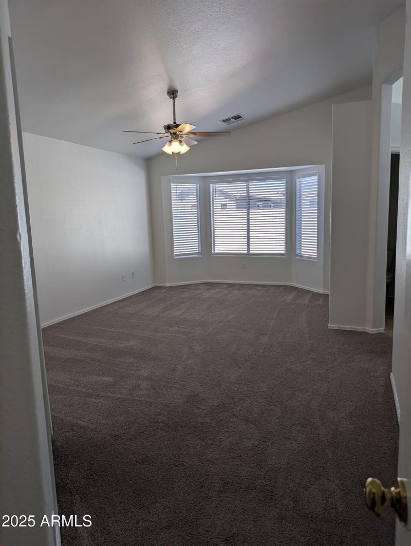 PXL_20251025_190551955