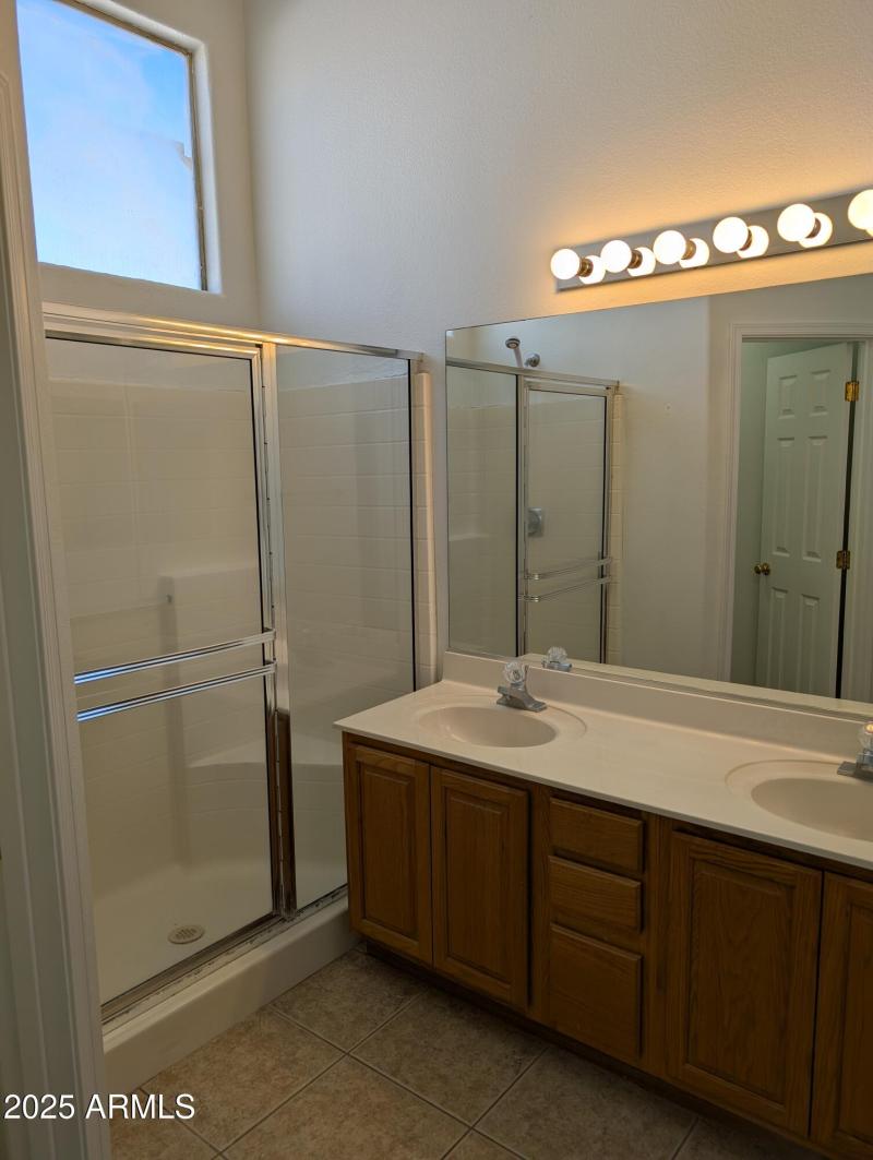 PXL_20251025_190620286