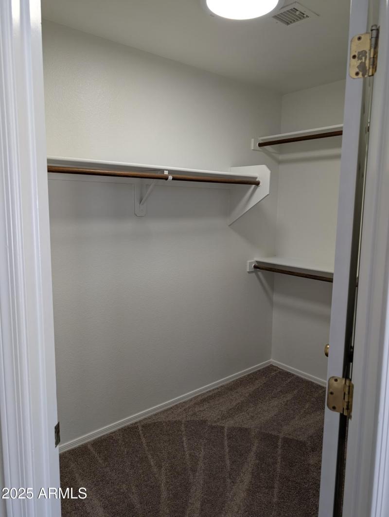 PXL_20251025_190636066