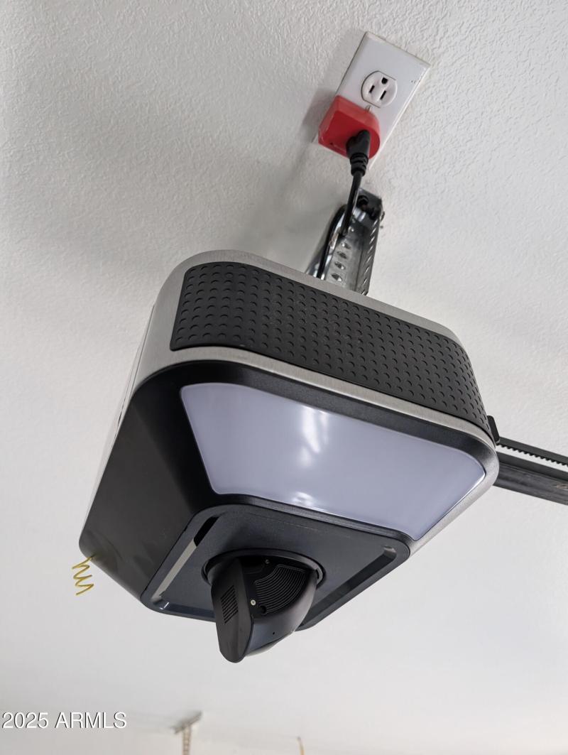 PXL_20251025_190713526