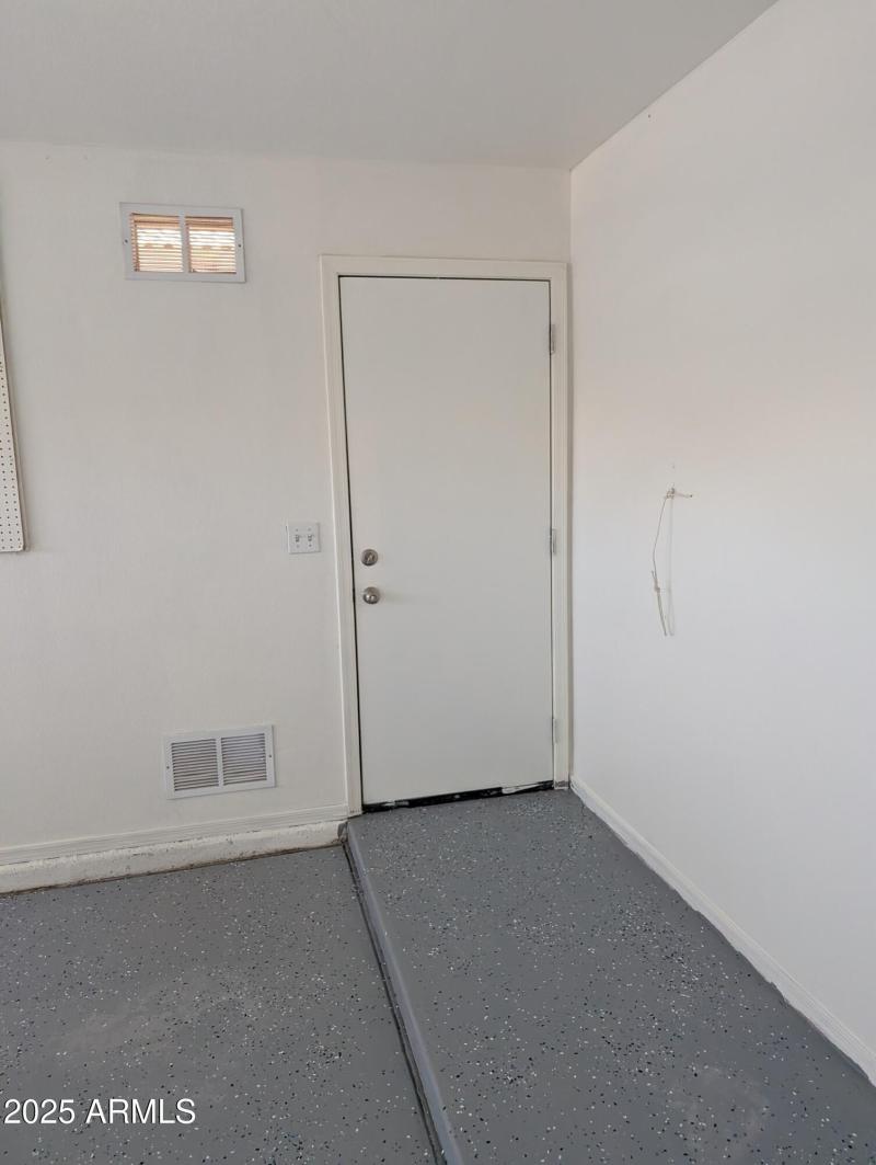 PXL_20251025_190731105