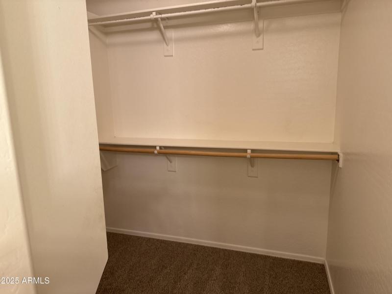 Master Bedroom Walkin Closet