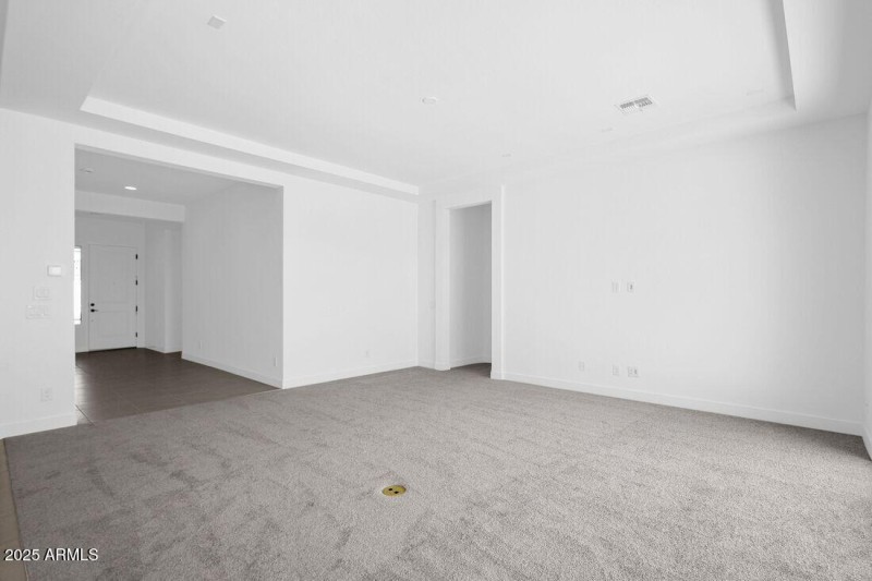 7639 W Remuda Drive ~ Ready Now!