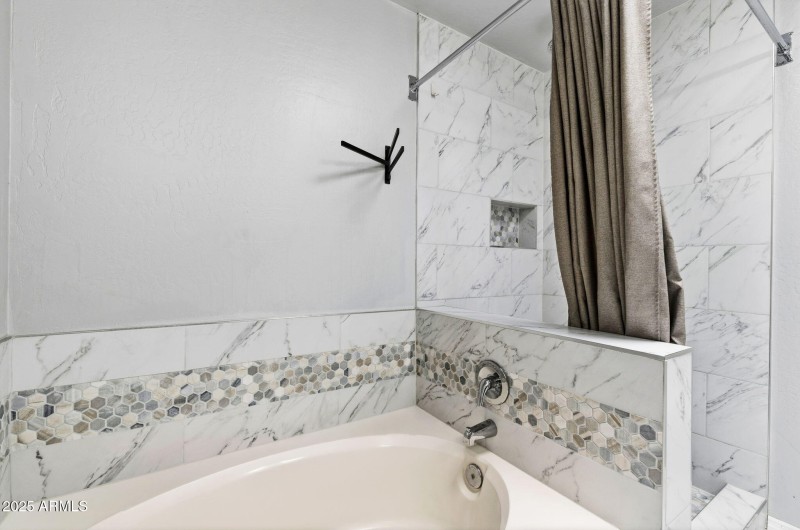 019___3755 E Broadway Rd unit 70