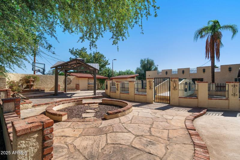 013___13640 E Williams Field