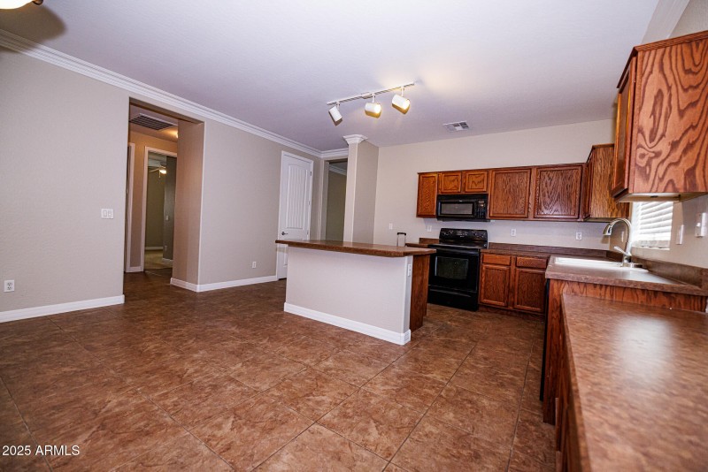 _03A1143-1200px-July 23, 2022