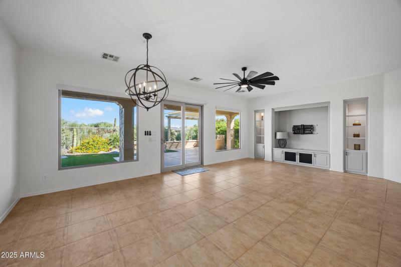 28375 N 130th Dr-10 (1)