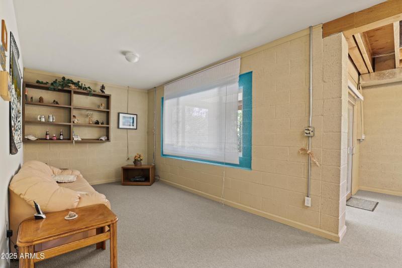 GUEST QUARTERS LIVING AREA