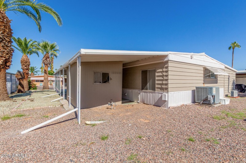 32 - Val Vista