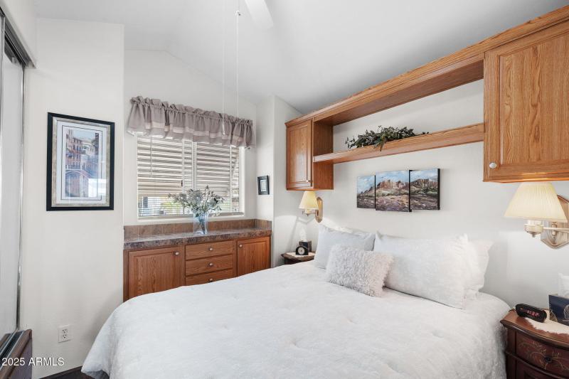 013___111 S Greenfield Rd unit 588