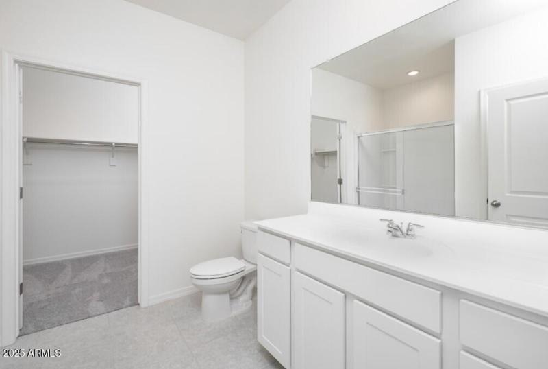 Moonbeam Primary Bath