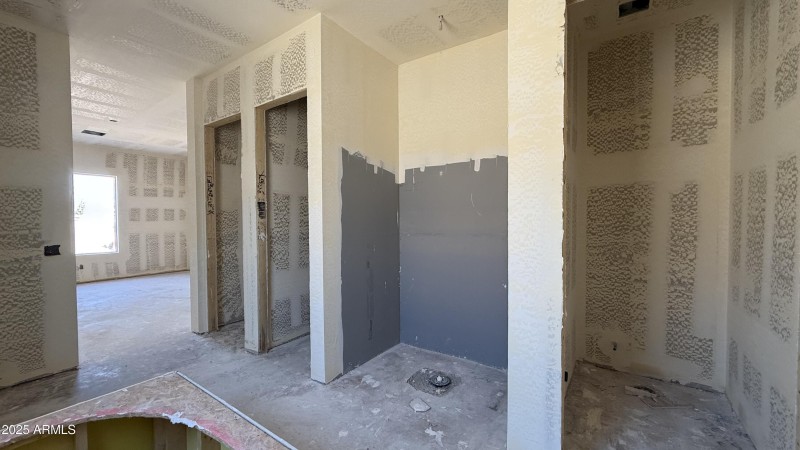 016 - Owner's Bathroom