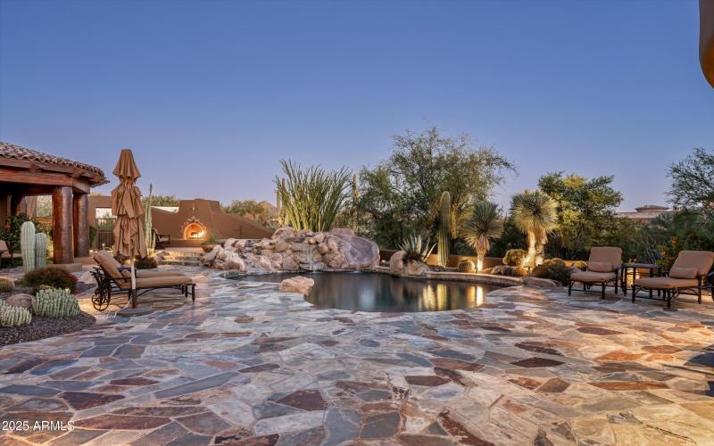 006-8681 E Artisan Pass -7