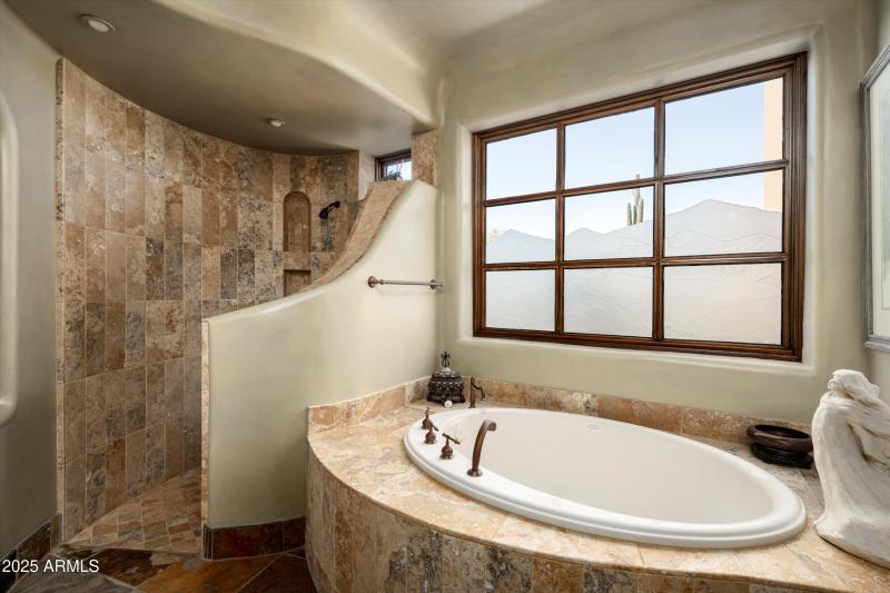 036-8681 E Artisan Pass -38