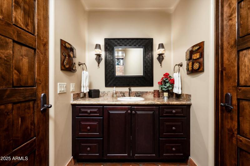 046-8681 E Artisan Pass -48