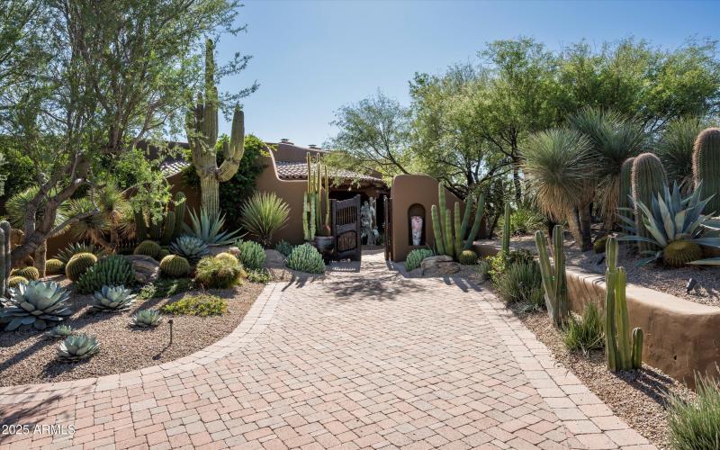 095-8681 E Artisan Pass -86