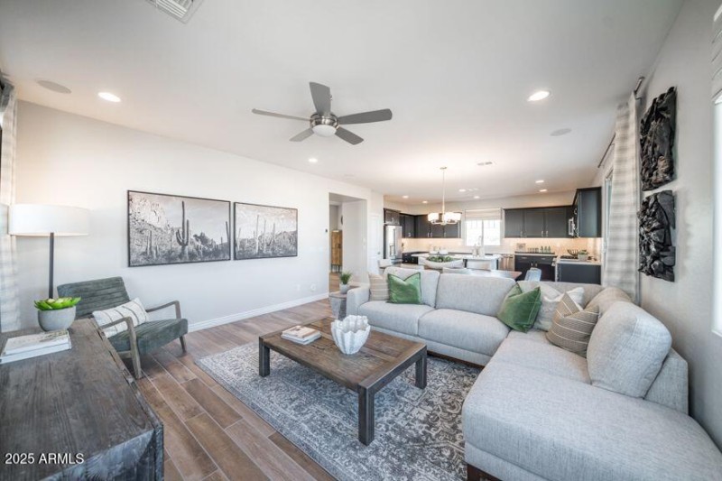 Parkside Villas RM 4 Great Room 2