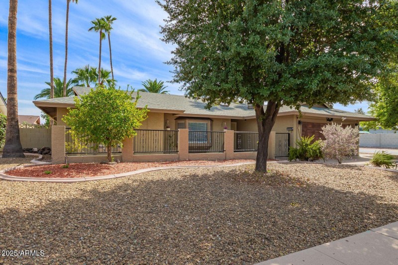 Montebello front yard