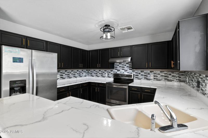 23_12709_N_El_Frio_St_El_Mirage_AZ_85335