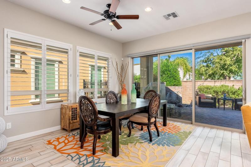 56 E Camellia Way - 15