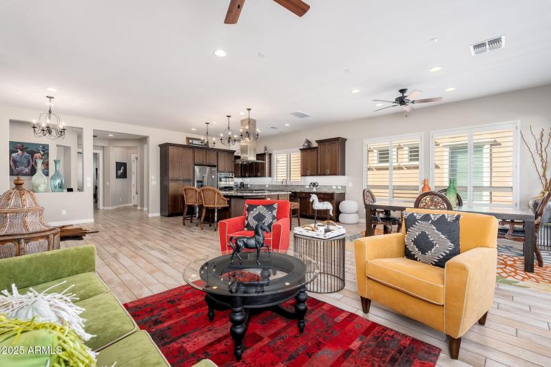 56 E Camellia Way - 18