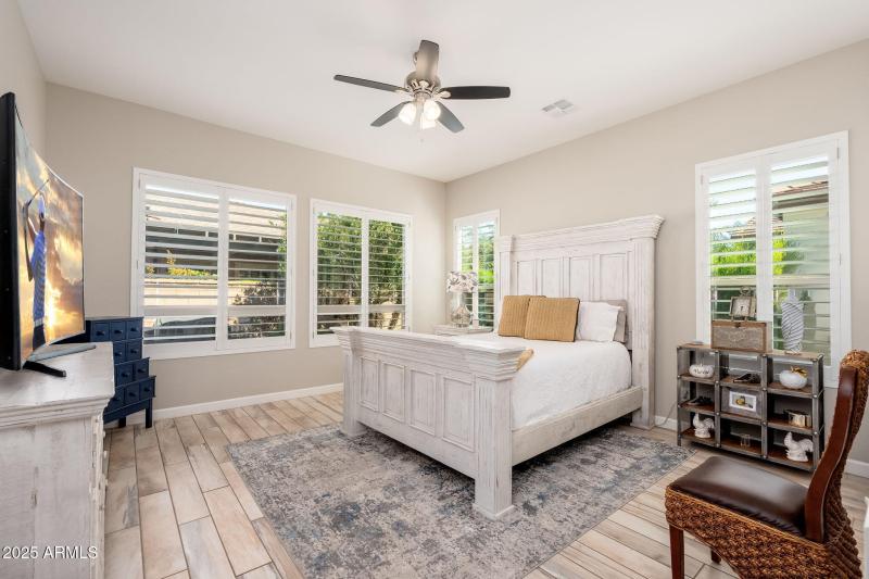 56 E Camellia Way - 19