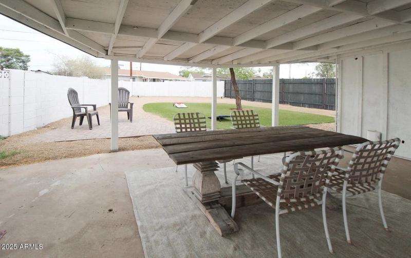 Spacious covered patio
