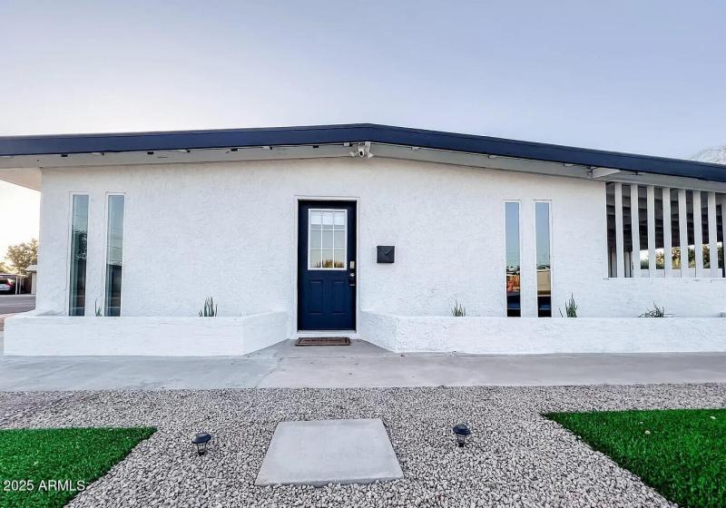 Light and bright exterior