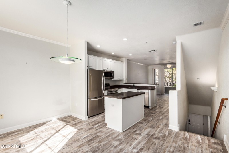 15 - Paradise Village