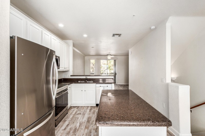 19 - Paradise Village