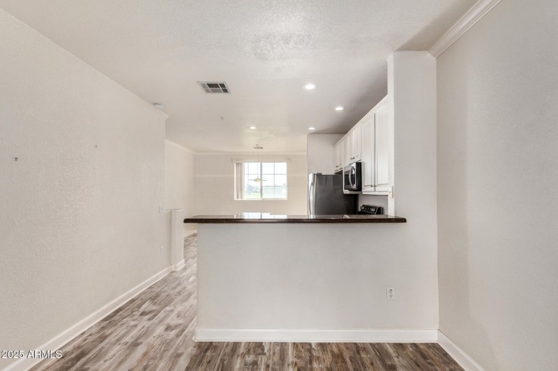 21 - Paradise Village